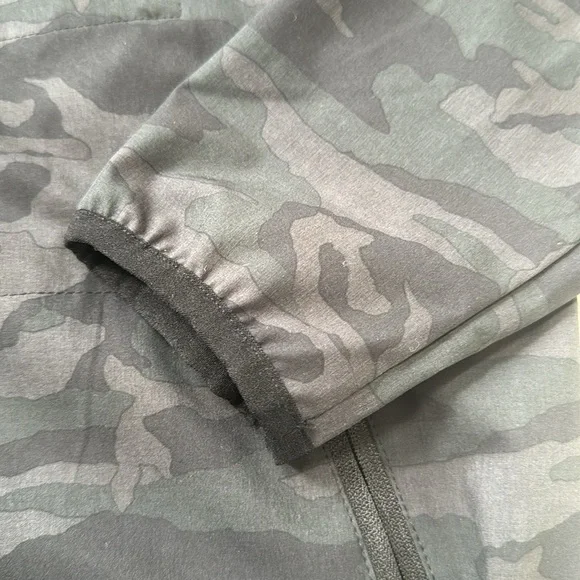 New Vuori Black Hooded Jacket for women size large - Picture 5 of 8